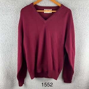 Alan Paine Size L/XL Lambswool‎ Burgundy V-Neck Vintage Sweater Made in England
